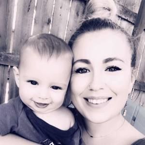 Meet your Posher, Danielle